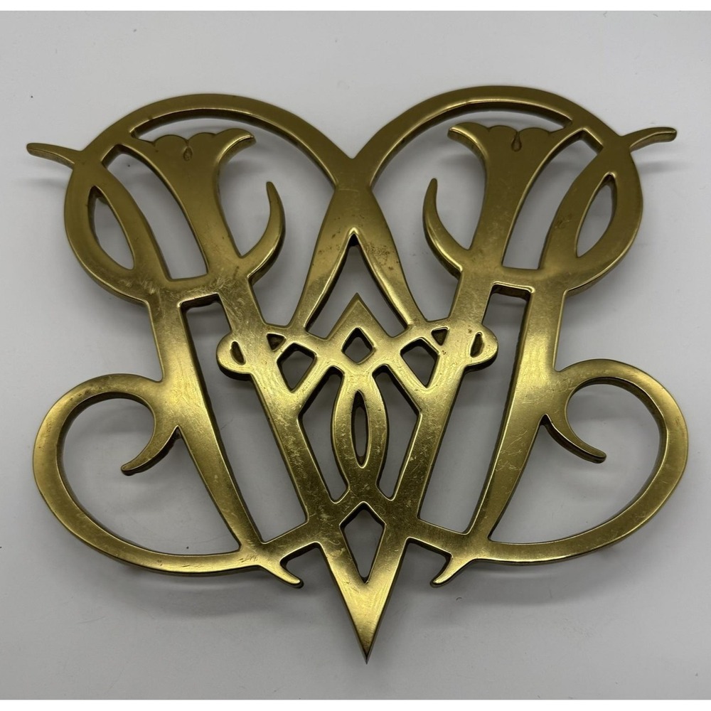 Colonial Williamsburgโ Queen Anne Cypher Brass Trivet CW10-10 Copyright 1950